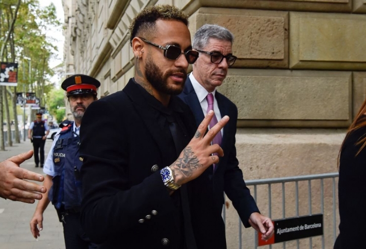 Neymar hầu tòa, chỉ thẳng chủ mưu vụ bê bối chuyển nhượng tới Barca