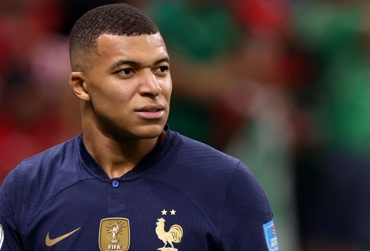 Tiền vệ ĐT Pháp tiết lộ thói quen lạ của Mbappe gây khó chịu