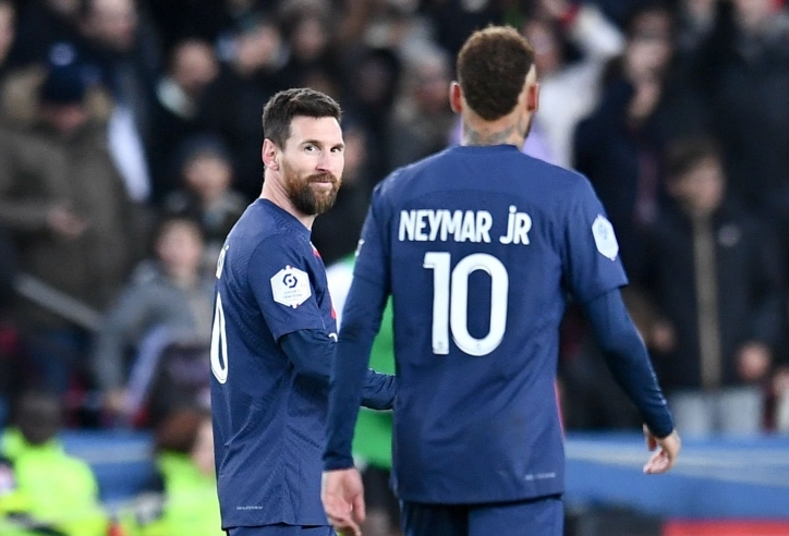 PSG 'mở hội' ăn mừng, Messi và Neymar 'mất tích' vì lý do đau lòng