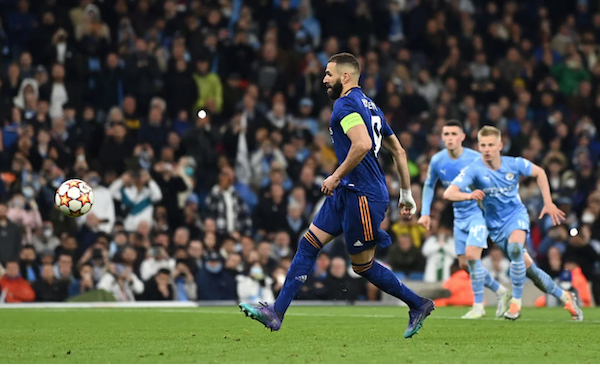 Karim Benzema nói gì sau cú Panenka hạ gục Ederson?