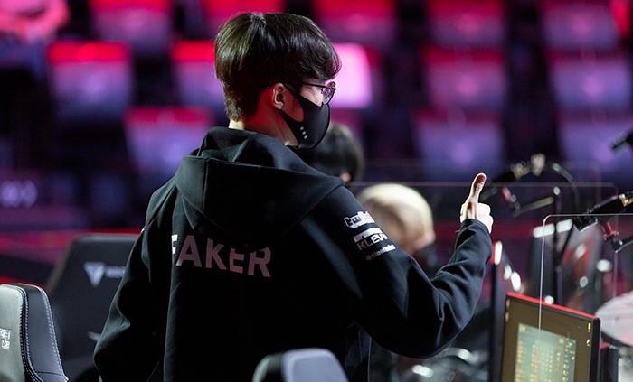 Faker: 'Tôi đã bất đồng ý kiến với huấn luyện viên'