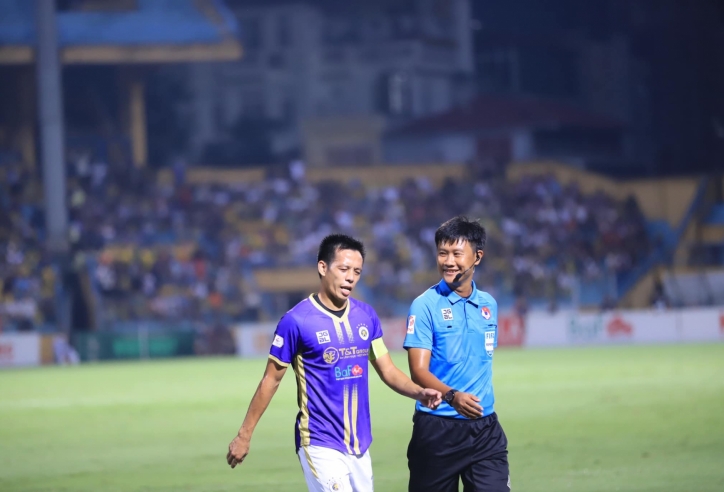 Trưởng ban trọng tài VFF: 'Trọng tài V-League gặp nhiều áp lực lớn'