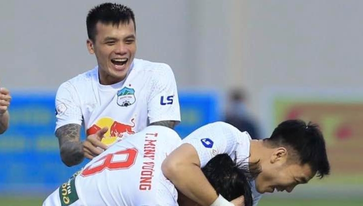 Thêm ngôi sao HAGL được 'đại gia V-League' khao khát chiêu mộ