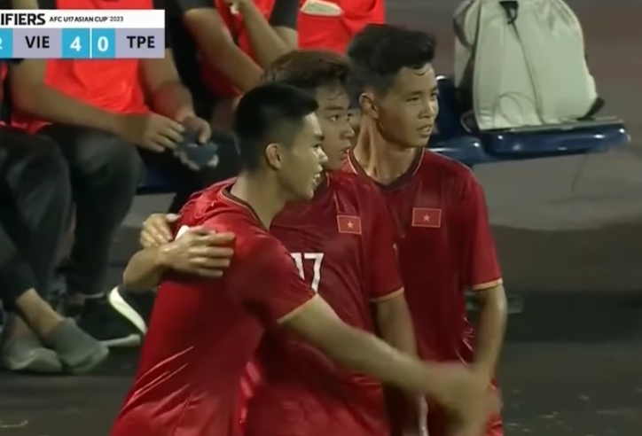 VIDEO: 'Mbappe Việt Nam' lập cú đúp giúp đội nhà vượt mặt Thái Lan