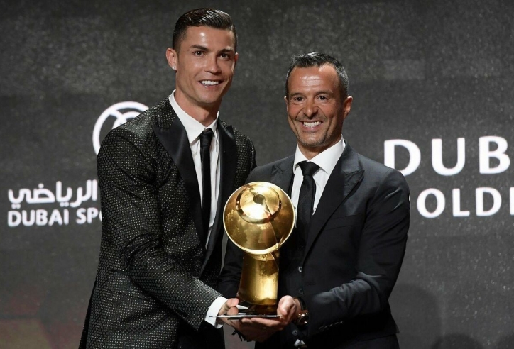 Tiết lộ lý do không tưởng khiến Ronaldo chia tay 'siêu cò' Jorge Mendes