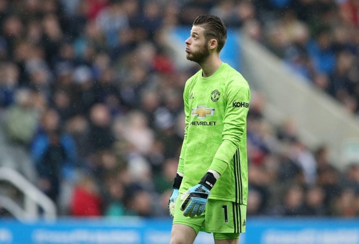 Đang bắt hay, De Gea vẫn bị MU thay thế bằng thủ môn không ai ngờ tới