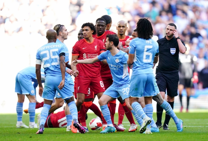 Căng thẳng đến cùng cực, Liverpool quyết làm cho ra nhẽ với Man City