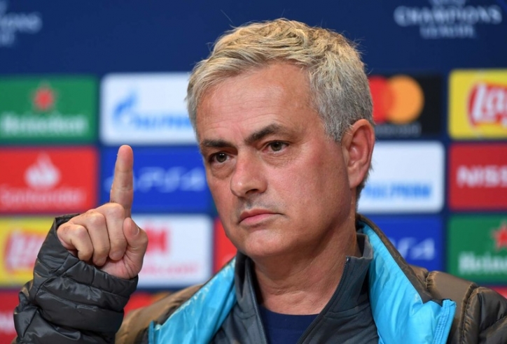 Mourinho chốt khả năng quay trở lại Ngoại hạng Anh