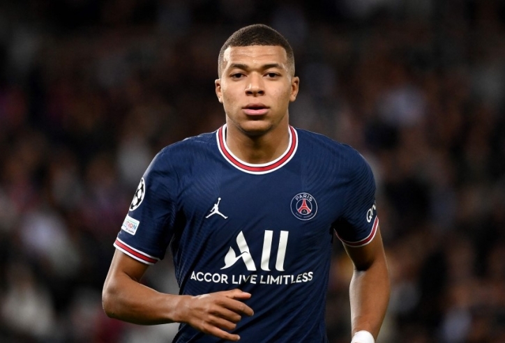 Thay Mbappe, PSG gây bất ngờ với ngôi sao của Man United?