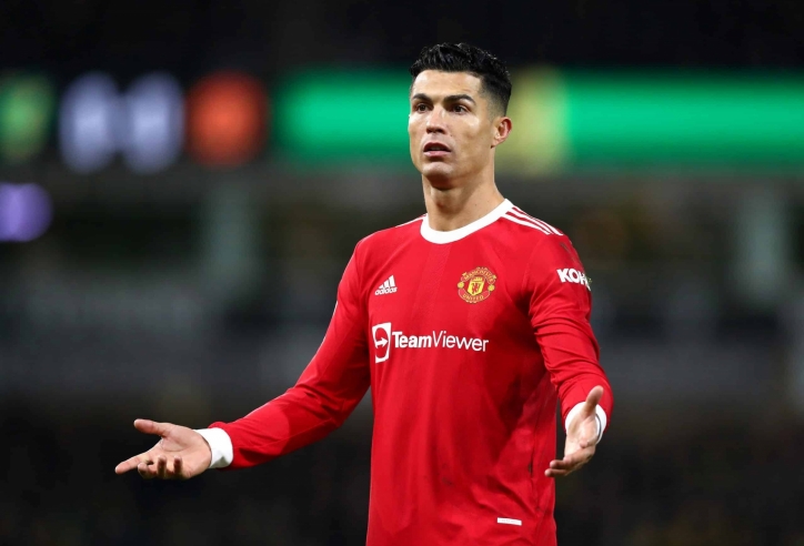 Chuyển nhượng MU 10/1: Ronaldo rời Old Trafford, sáng tỏ tương lai Cavani?