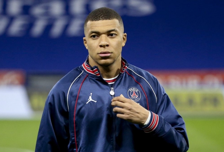 Hết hy vọng với Mbappe, PSG chốt cái tên thay thế khiến tất cả ‘ngạc nhiên’?