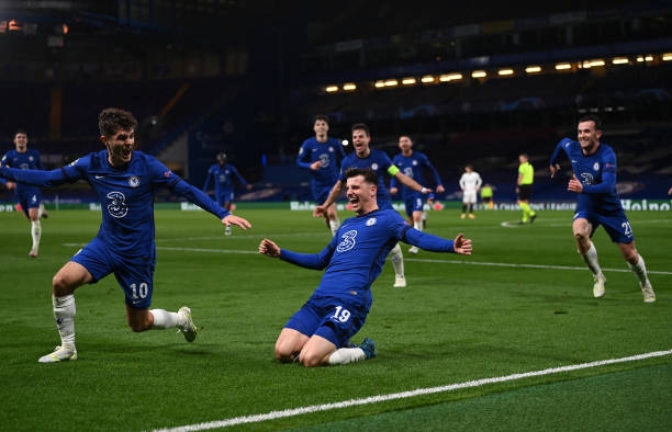 MU hành động, Chelsea mừng thầm