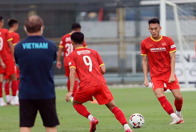 HLV Park Hang Seo chú ý đặc biệt đến tài năng trẻ của Hà Nội FC