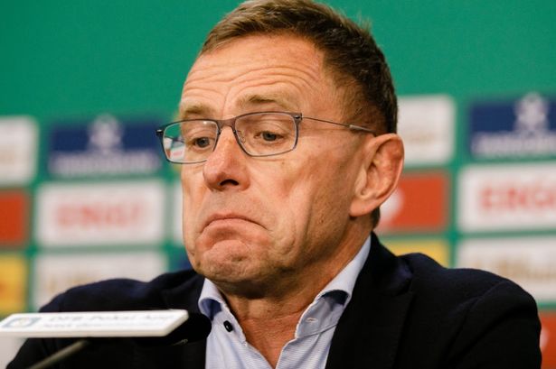 HLV Rangnick ẩn ý về một mùa giải trắng tay của Man United