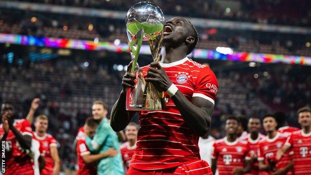 Sadio Mane: 'Đích thân tôi sẽ đánh bại Liverpool'