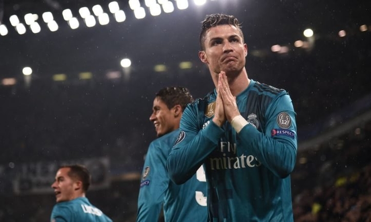 Napoli biến Ronaldo trở thành 'Maradona mới'