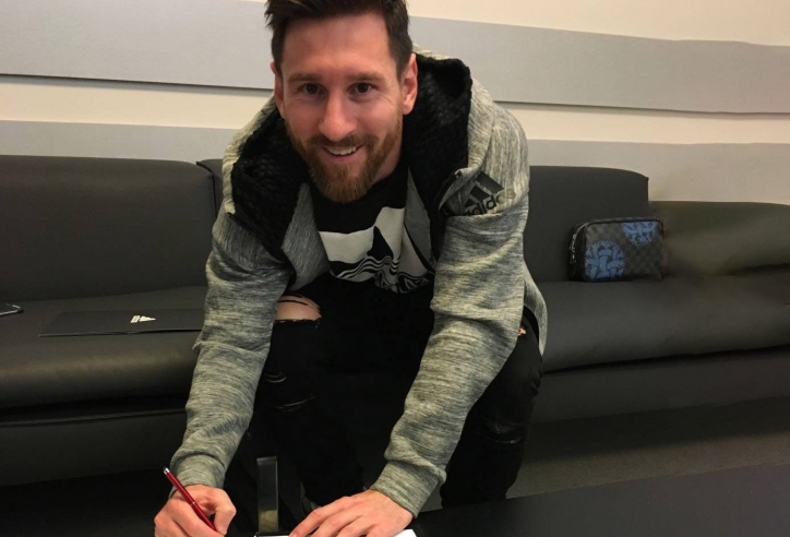 Messi nhận đề nghị hợp đồng dị, ký xong được phép ra đi vẫn có lương