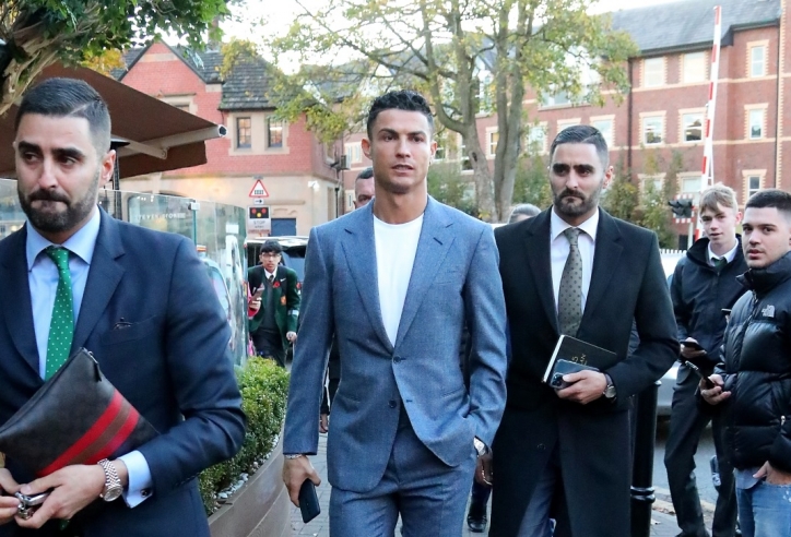 Rời MU, Ronaldo gia nhập bến đỗ mới không ai ngờ tới tại Nam Mỹ?