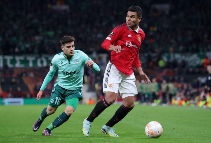 Casemiro khủng khiếp thế nào trong trận MU thắng nhọc Omonia?