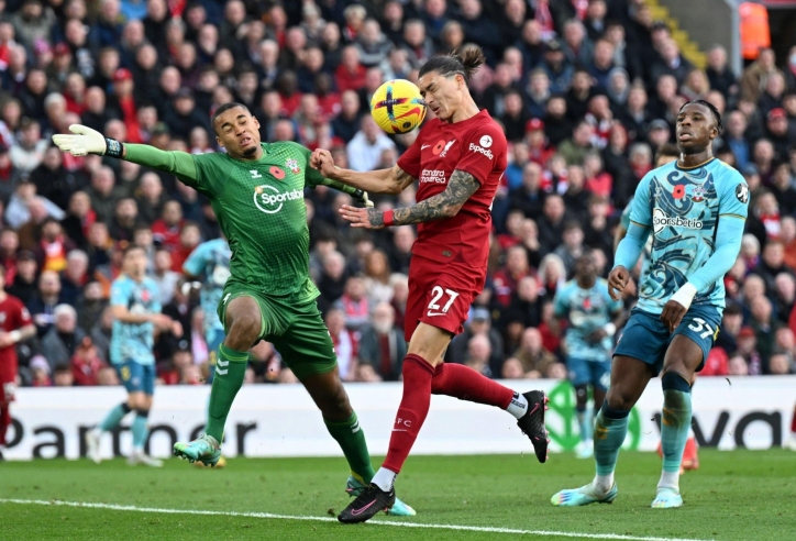 Song sát Nam Mỹ tỏa sáng, Liverpool 'đá văng' Chelsea khỏi nhóm Big Six