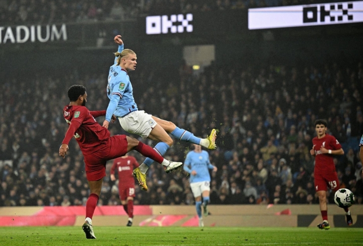 Haaland tỏa sáng, Man City hạ nhọc Liverpool trong trận 5 bàn thắng