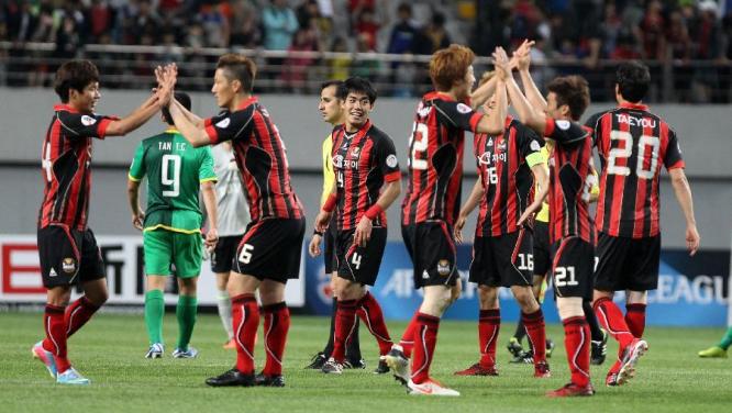 Video clip bàn thắng: FC Seoul 7-0 Hà Nội T&T (Play-off AFC Champions League 2015)