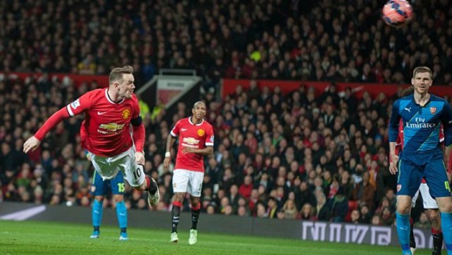 VIDEO: Pha bay người đánh đầu tuyệt đẹp của Rooney