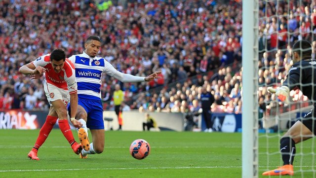 Video clip bàn thắng: Reading 1-2 Arsenal - Sanchez chói sáng