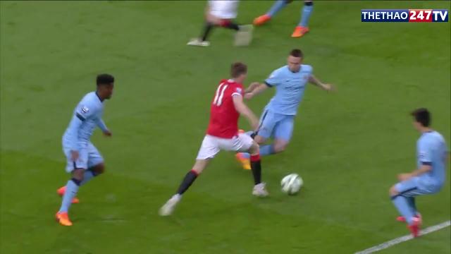 VIDEO: Siêu phẩm solo ghi bàn như Robben của Januzaj cho U21 Man Utd