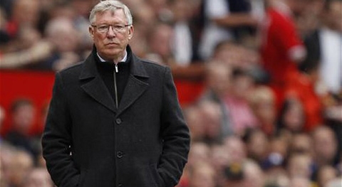 Sir Alex phản ứng khi MU thua thảm gã hàng xóm