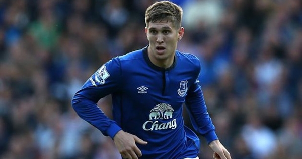 Chelsea ra giá cho John Stones