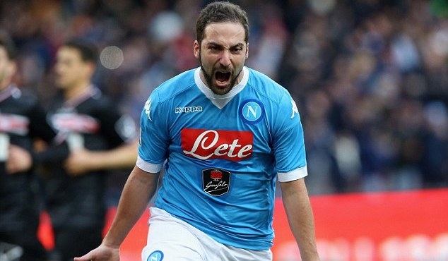 Điểm tin trưa 12/2: Chelsea mua hụt Higuain