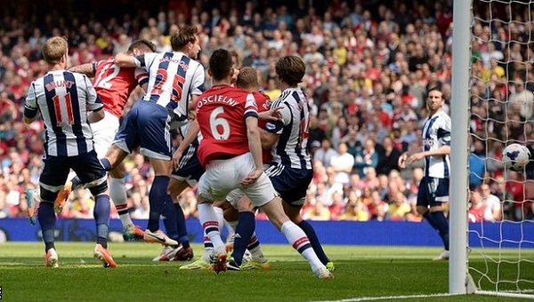 Sanchez tỏa sáng, Arsenal hạ đẹp West Brom