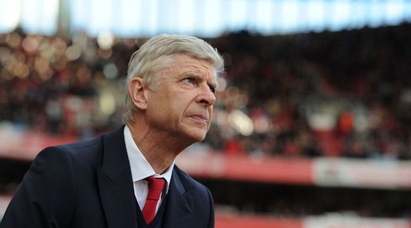 Hé lộ bản hợp đồng mới của HLV Arsene Wenger