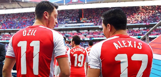 Báo Anh: Arsenal giữ chân thành công Mesut Ozil