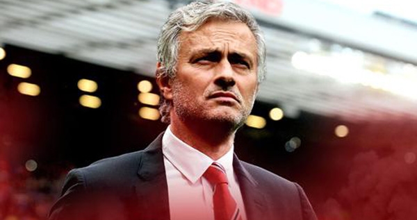 Người Chelsea lo lắng khi Mourinho về Man Utd