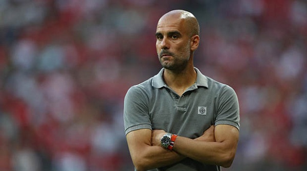 Cải cách triệt để, Pep 'trảm' hậu vệ đắt giá thứ hai Premier League