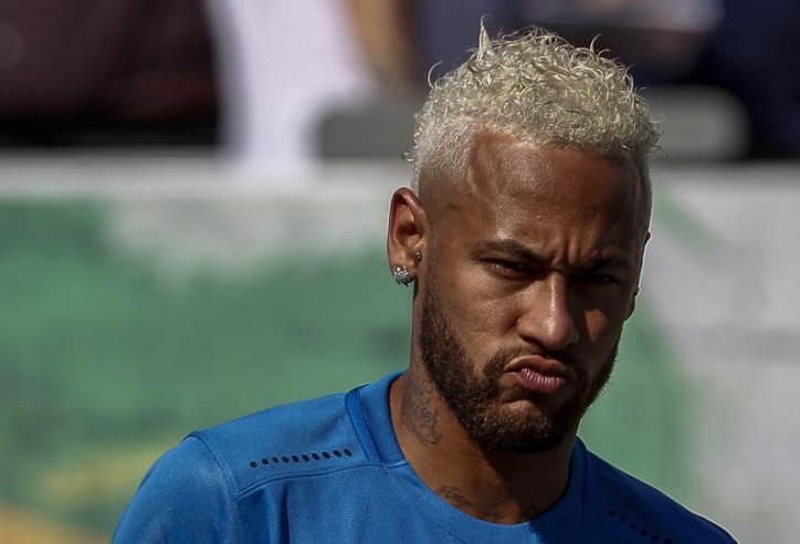 Nợ 1 tỷ USD, Barca hết cơ hội chiêu mộ Neymar?