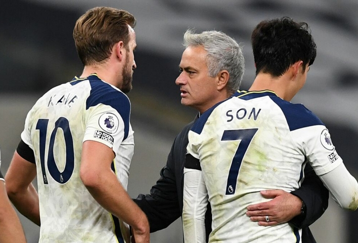 'Mourinho đã tẩy não các cầu thủ Tottenham'