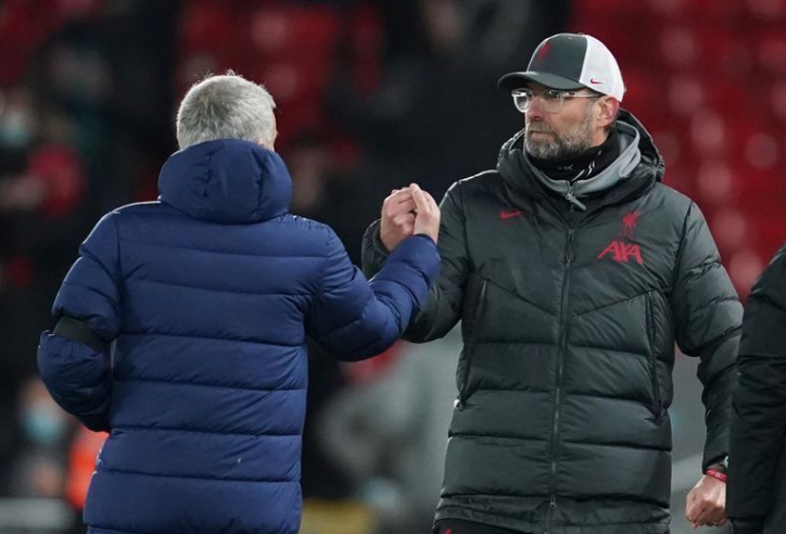 Jurgen Klopp phản pháo Mourinho