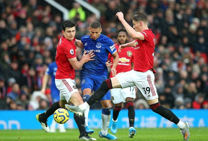 MU vs Everton: Vật ngáng đường chặn đứng cỗ xe tăng?