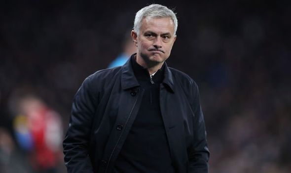 Mourinho thua MU vì học trò không nghe lời