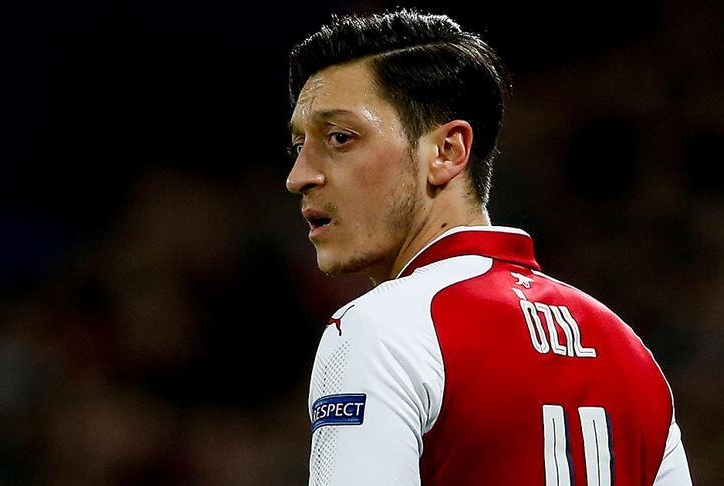 BLV Trung Quốc không dám đọc tên Ozil trên truyền hình