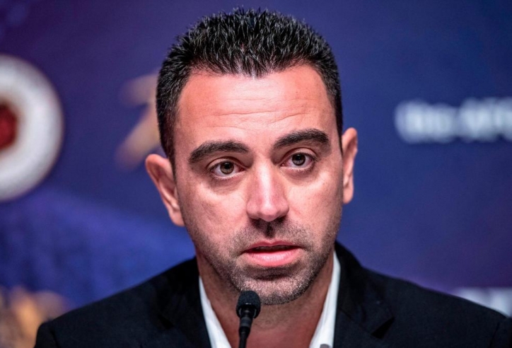 Huyền thoại Xavi gieo sầu cho Barcelona