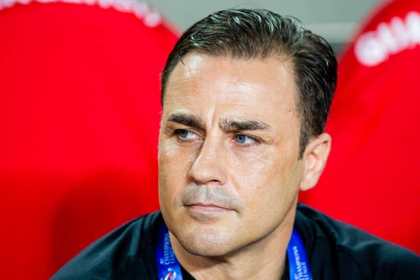 Người Trung Quốc: 'Cannavaro, xin đừng hủy hoại đội bóng!'