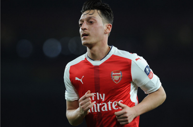 Hé lộ bến đỗ mới của Mesut Ozil