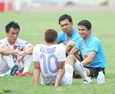 Kiatisak và 'cơn ác mộng' mang tên Thống Nhất