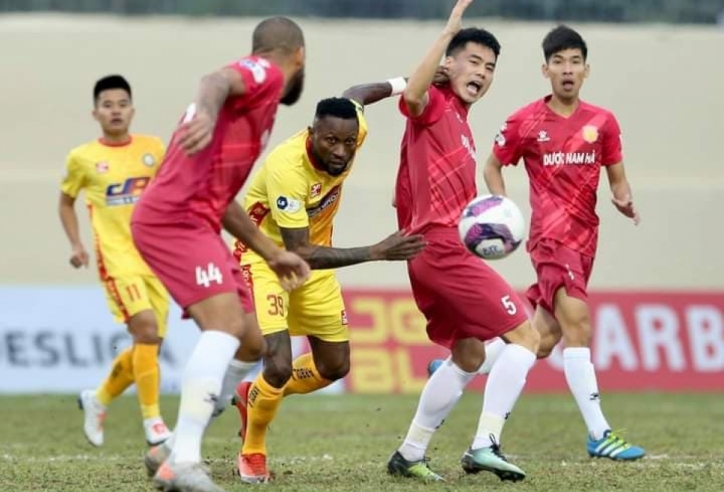 VIDEO: Siêu phẩm mang phong cách Bruno Fernandes xuất hiện ở V-League