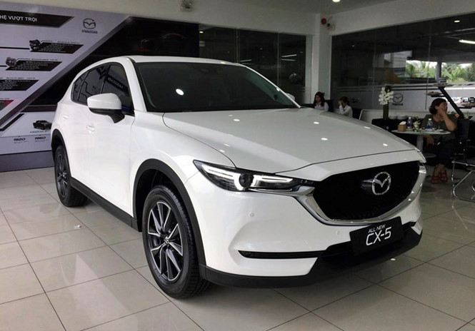 Ô tô Mazda ồ ạt giảm giá dịp cuối năm