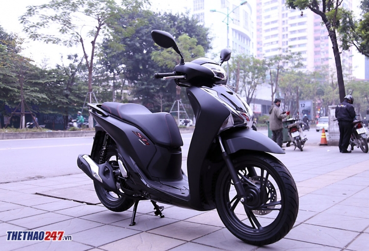 Chi tiết Honda SH 2019 màu “độc” giá 117 triệu đồng tại đại lý